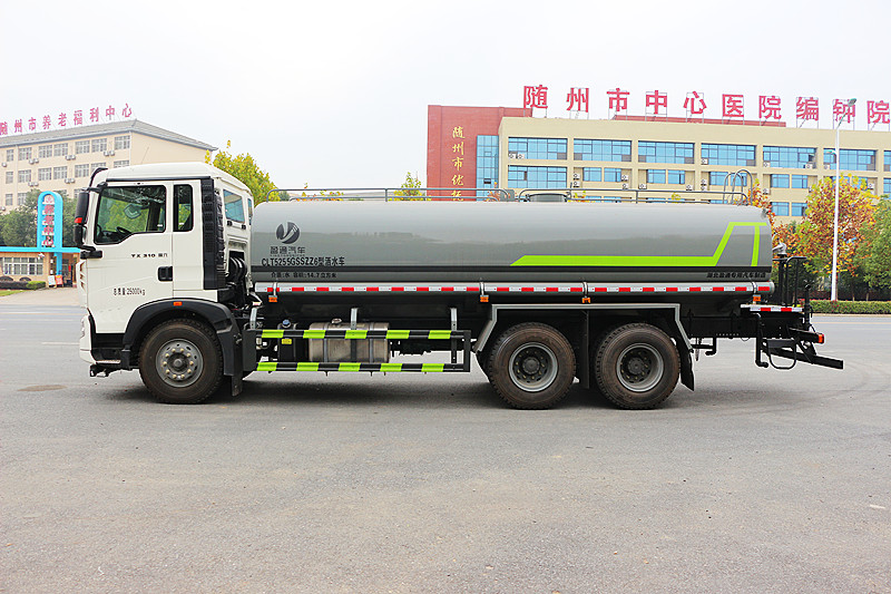 重汽豪沃后雙橋19噸灑水車